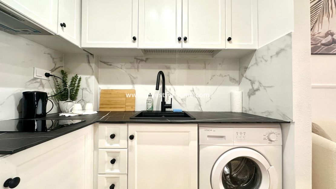 Försäljning - Lägenhet - Torrevieja - Centro