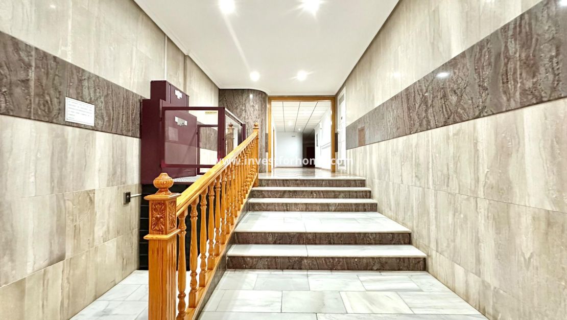 Försäljning - Lägenhet - Torrevieja - Centro