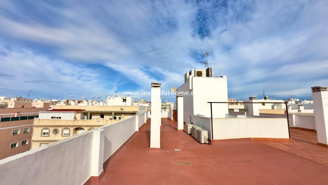 Försäljning - Lägenhet - Torrevieja - Centro
