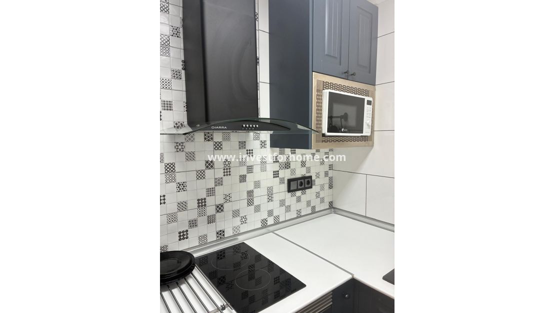 Försäljning - Lägenhet - Torrevieja - Centro