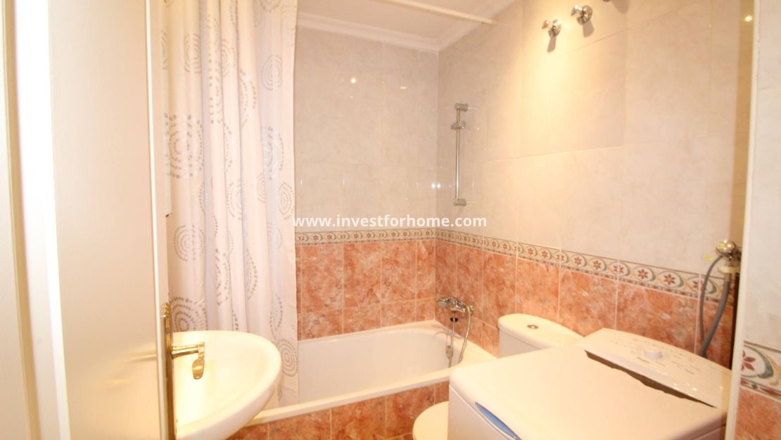 Försäljning - Lägenhet - Torrevieja - Centro