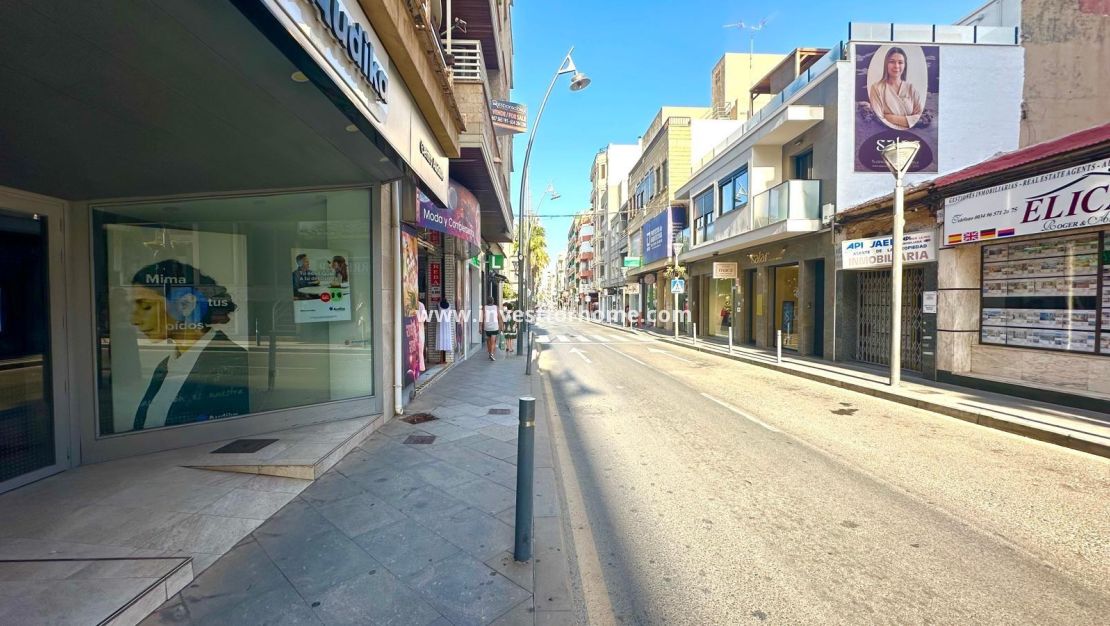 Försäljning - Lägenhet - Torrevieja - Centro