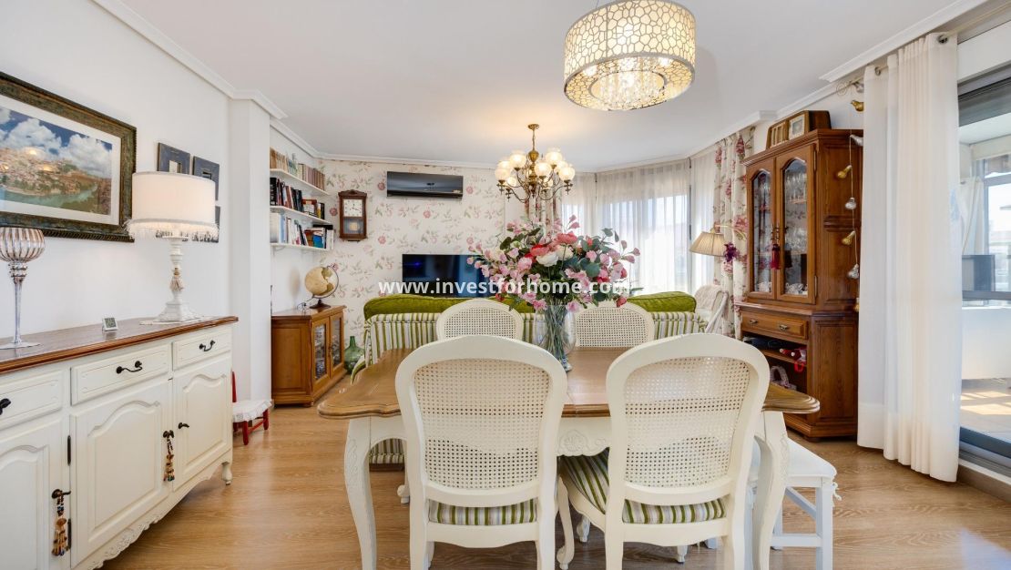 Försäljning - Lägenhet - Torrevieja - Centro