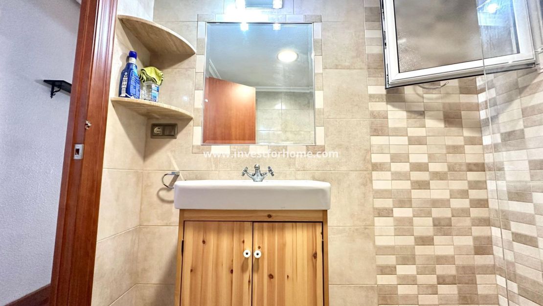 Försäljning - Lägenhet - Torrevieja - Centro