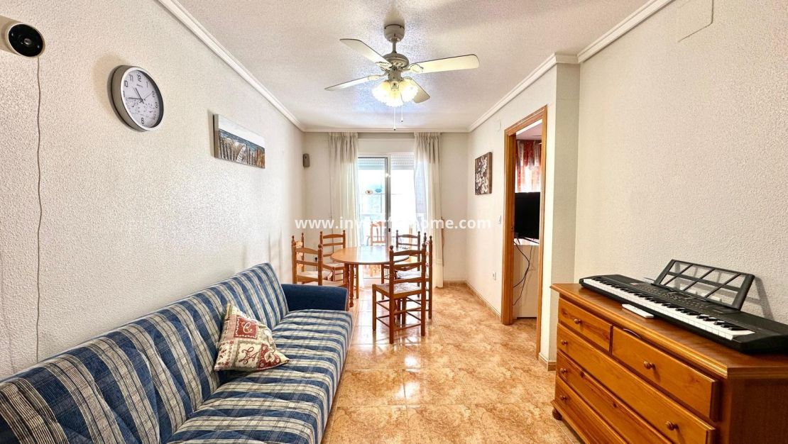 Försäljning - Lägenhet - Torrevieja - Centro