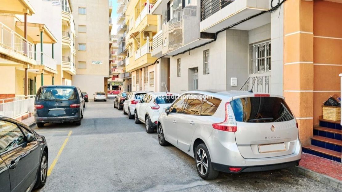 Försäljning - Lägenhet - Torrevieja - Centro