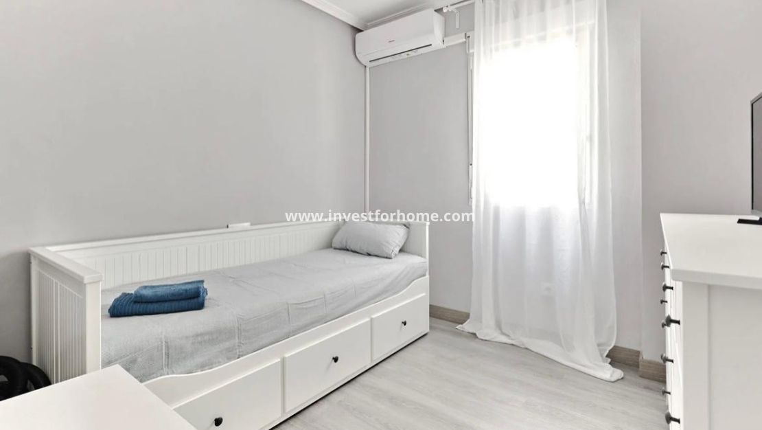 Försäljning - Lägenhet - Torrevieja - Centro