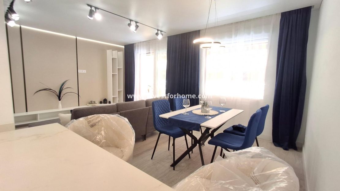 Försäljning - Lägenhet - Torrevieja - Centro