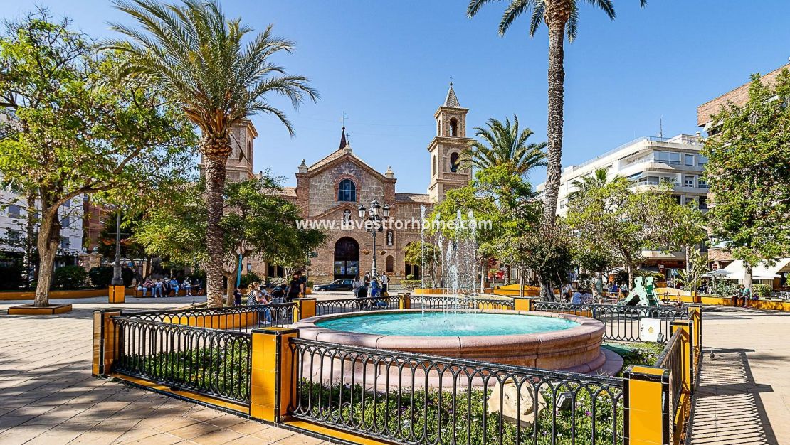 Försäljning - Lägenhet - Torrevieja - Centro