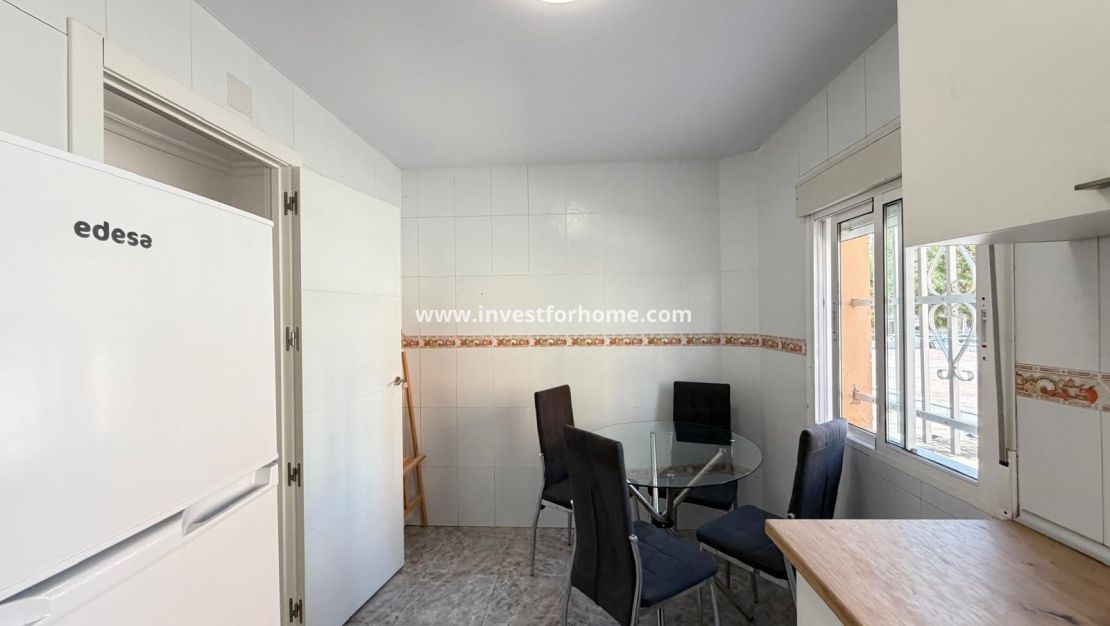 Försäljning - Lägenhet - Torrevieja - Centro