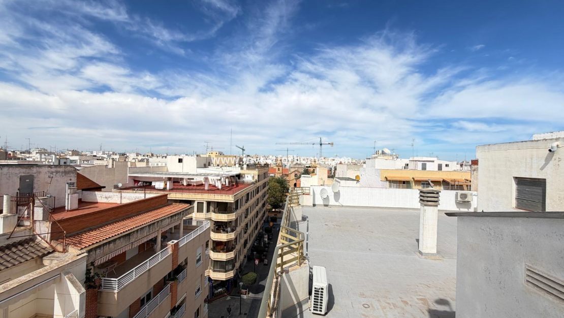 Försäljning - Lägenhet - Torrevieja - Centro