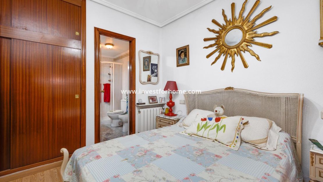 Försäljning - Lägenhet - Torrevieja - Centro
