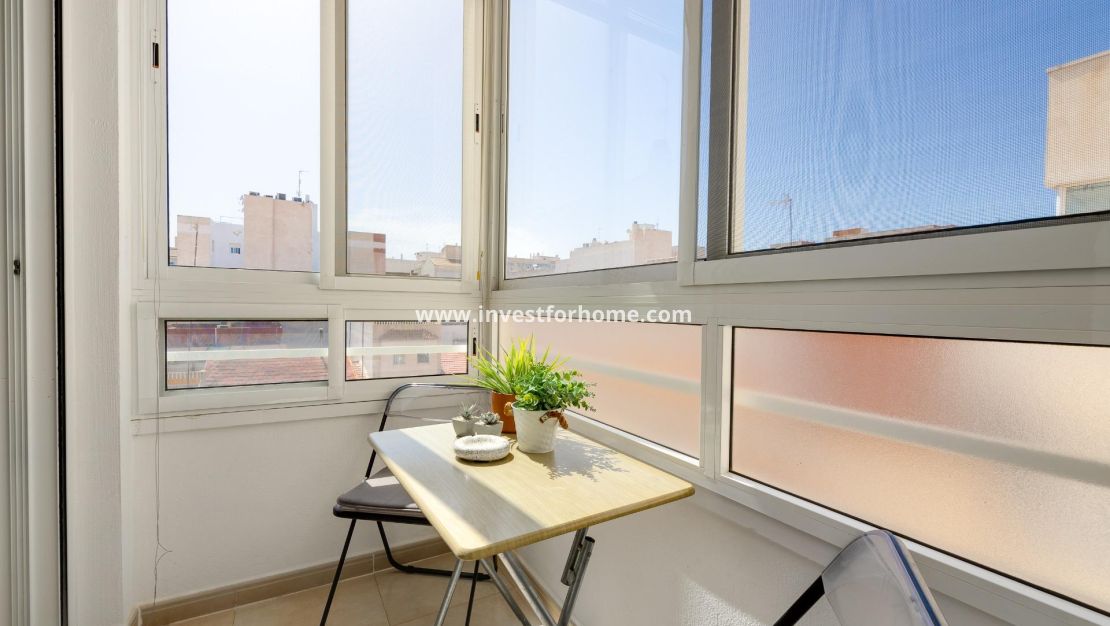 Försäljning - Lägenhet - Torrevieja - Centro