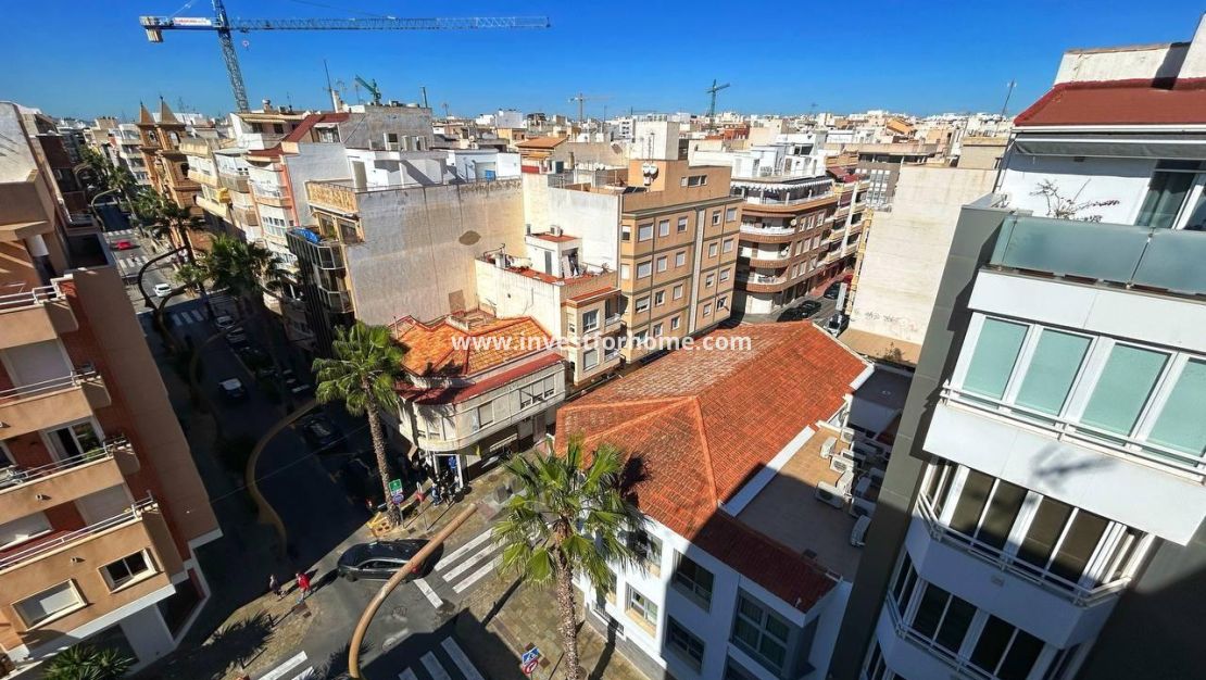 Försäljning - Lägenhet - Torrevieja - Centro