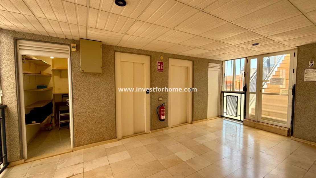Försäljning - Lägenhet - Torrevieja - Centro