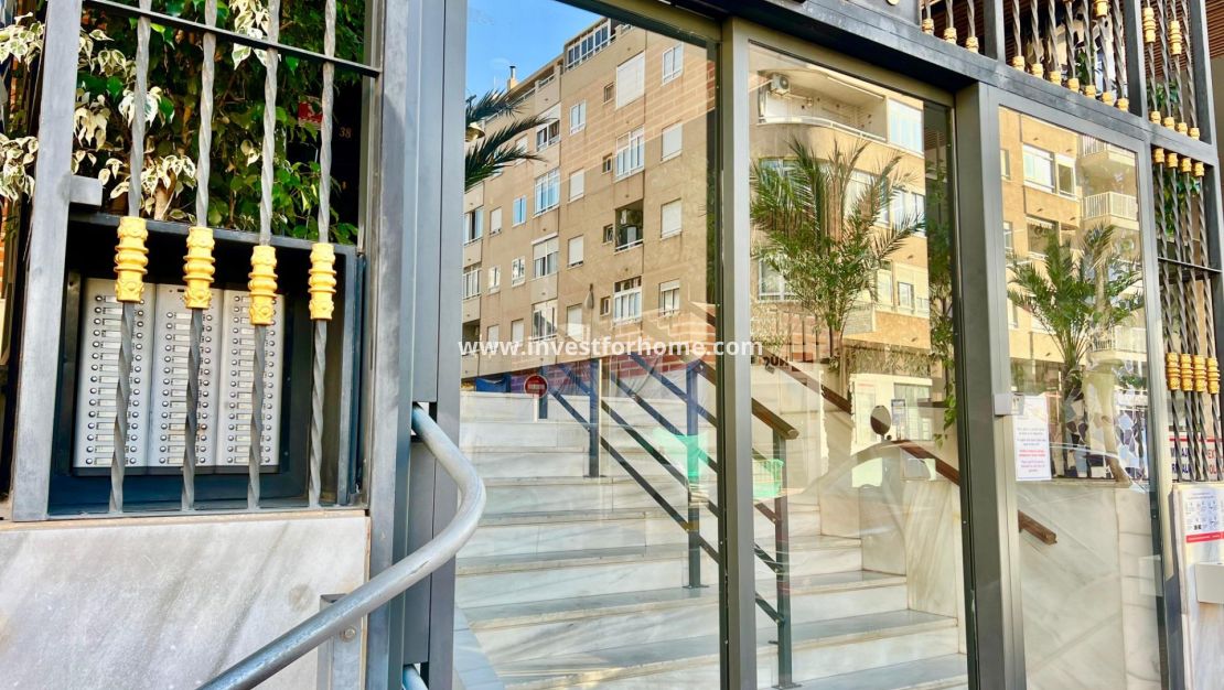 Försäljning - Lägenhet - Torrevieja - Centro