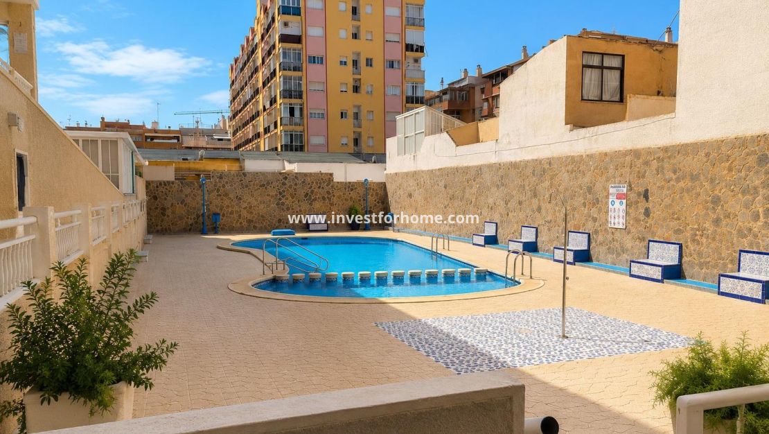 Försäljning - Lägenhet - Torrevieja - Centro