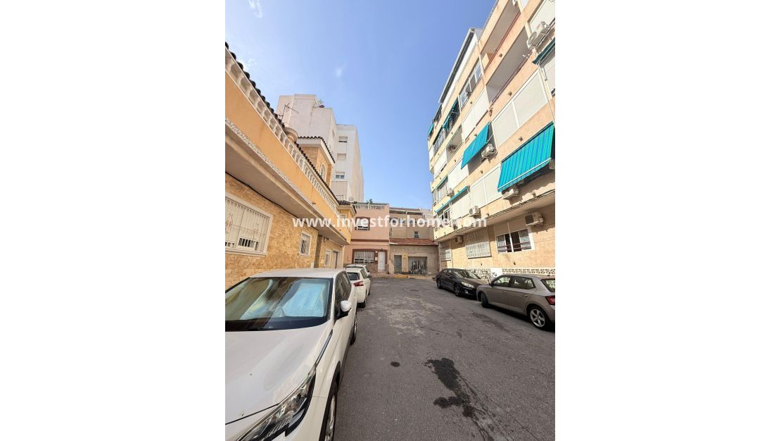 Försäljning - Lägenhet - Torrevieja - Centro