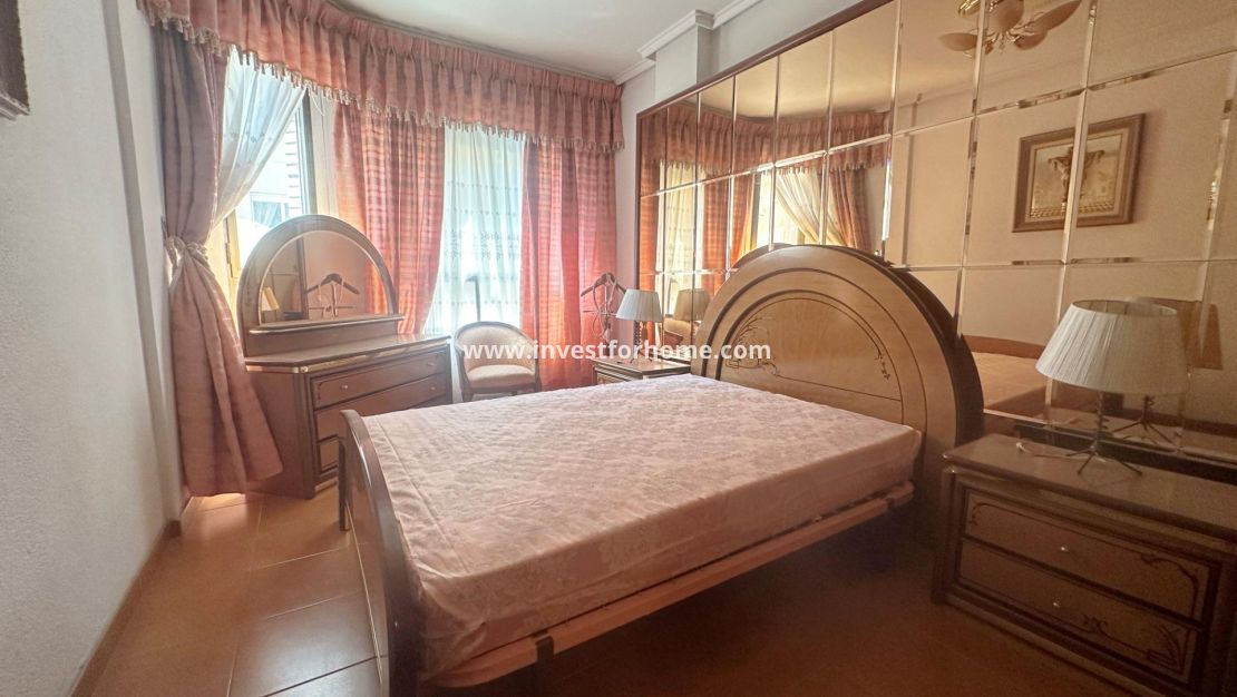 Försäljning - Lägenhet - Torrevieja - Centro