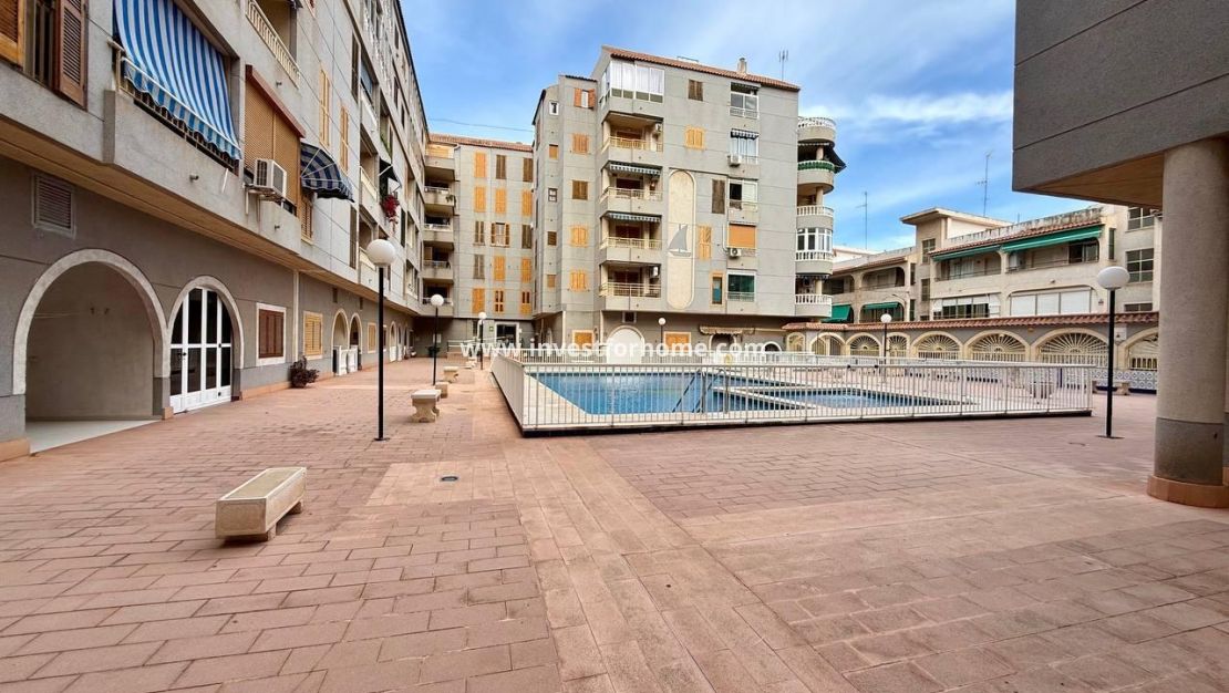 Försäljning - Lägenhet - Torrevieja - Centro