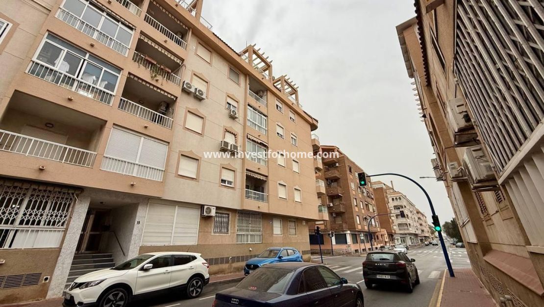Försäljning - Lägenhet - Torrevieja - Centro