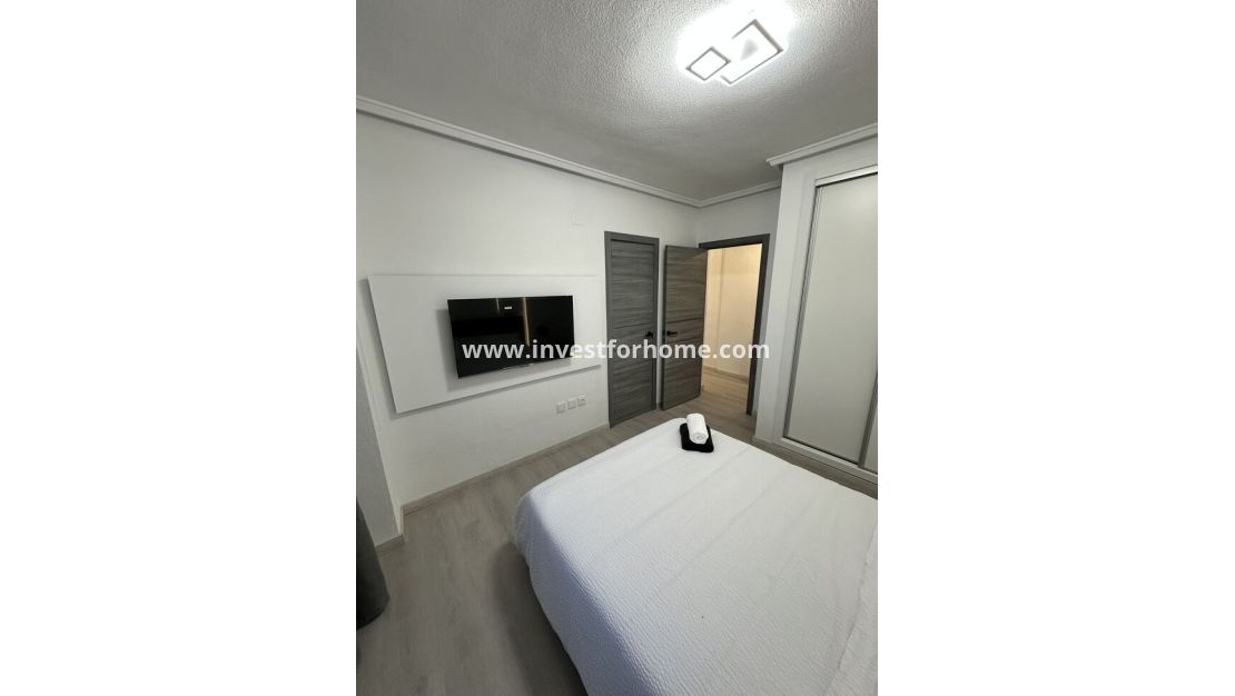 Försäljning - Lägenhet - Torrevieja - Centro