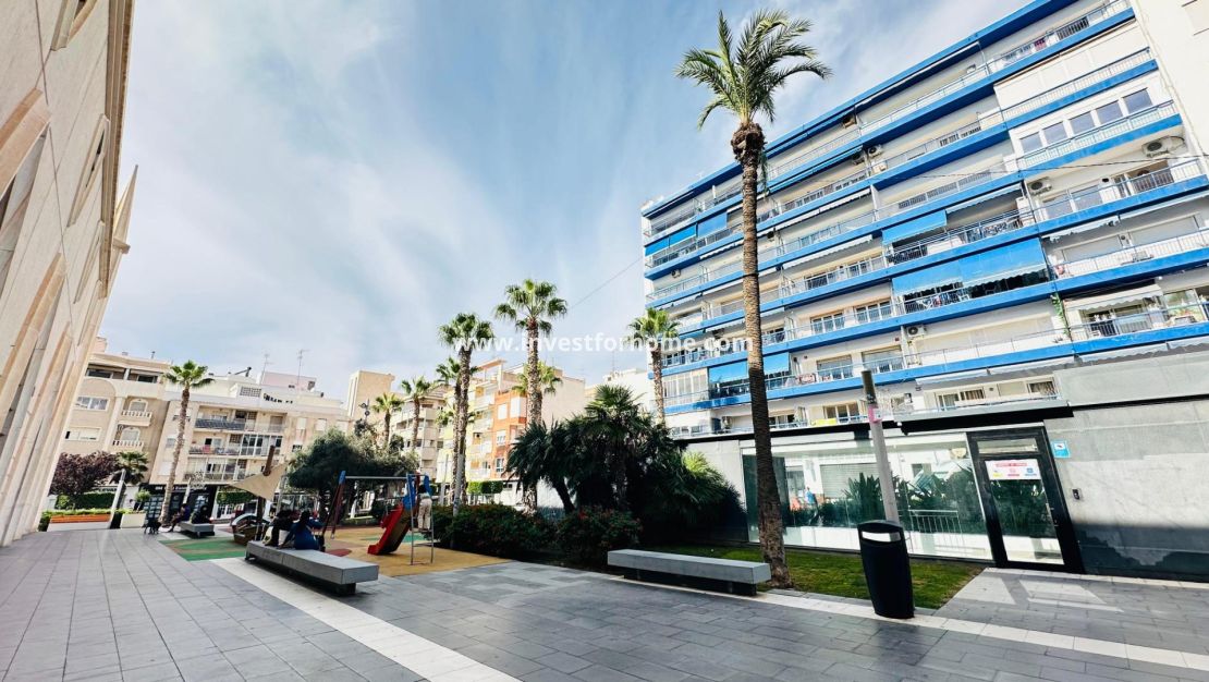 Försäljning - Lägenhet - Torrevieja - Centro