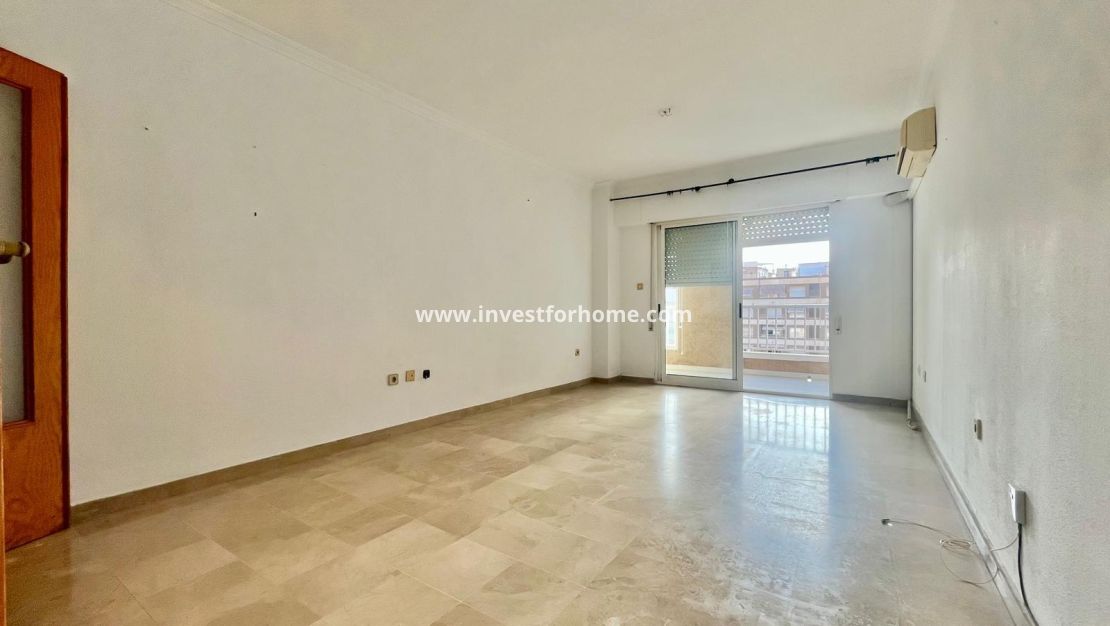 Försäljning - Lägenhet - Torrevieja - Centro