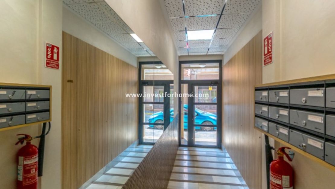 Försäljning - Lägenhet - Torrevieja - Costa Blanca