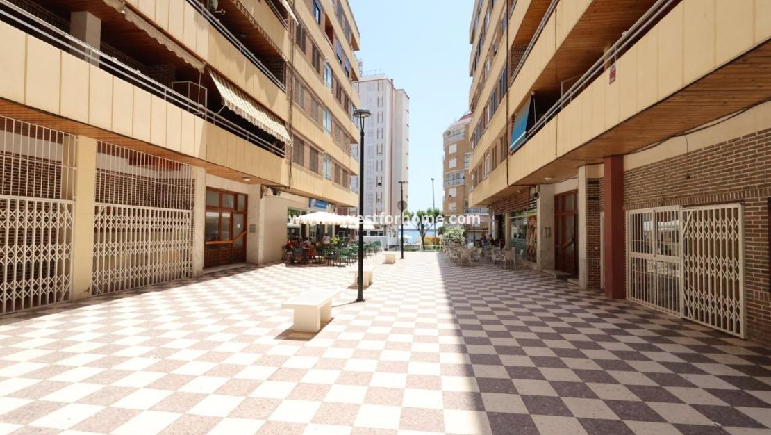 Försäljning - Lägenhet - Torrevieja - Costa Blanca