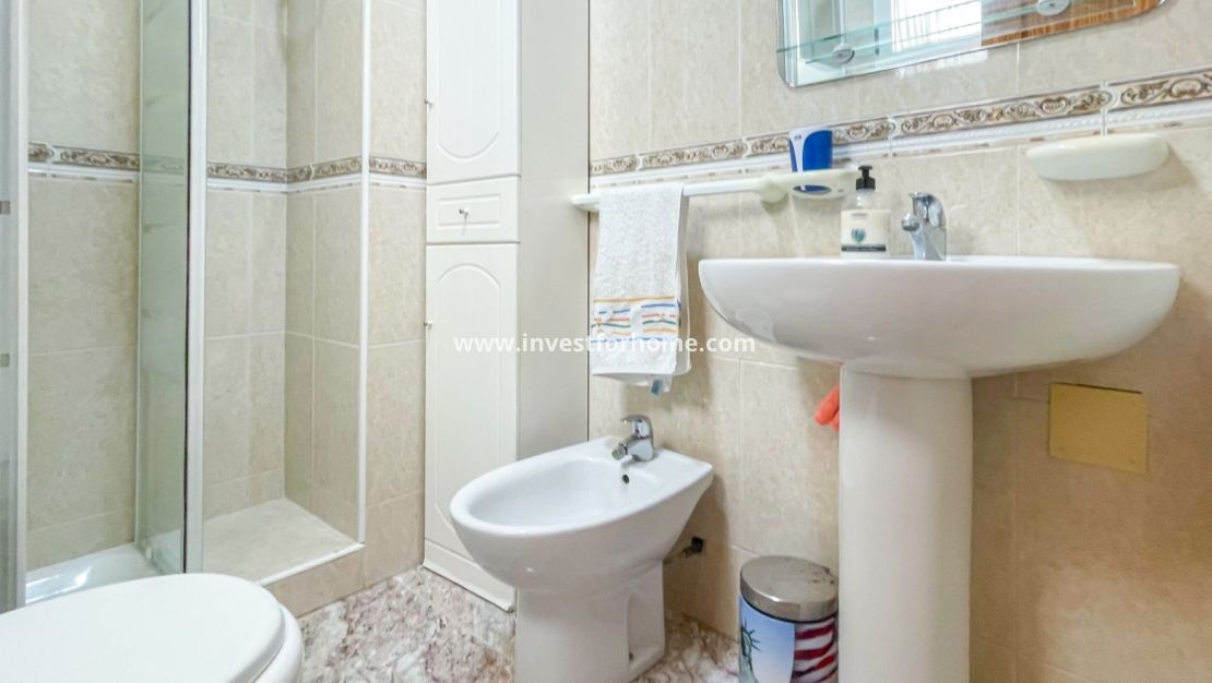 Försäljning - Lägenhet - Torrevieja - Costa Blanca