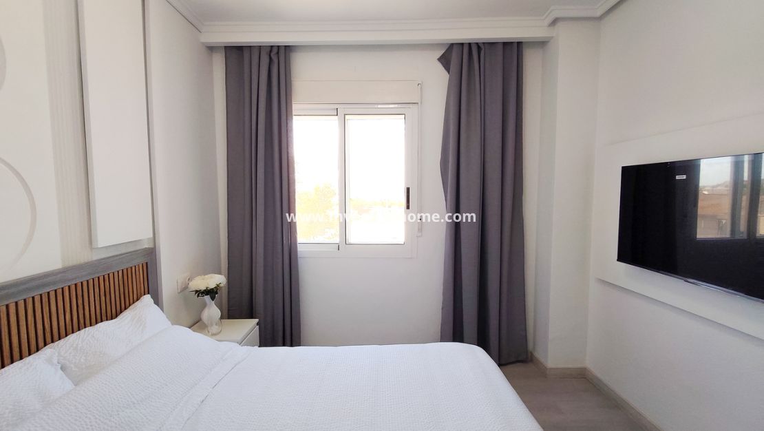 Försäljning - Lägenhet - Torrevieja - Costa Blanca