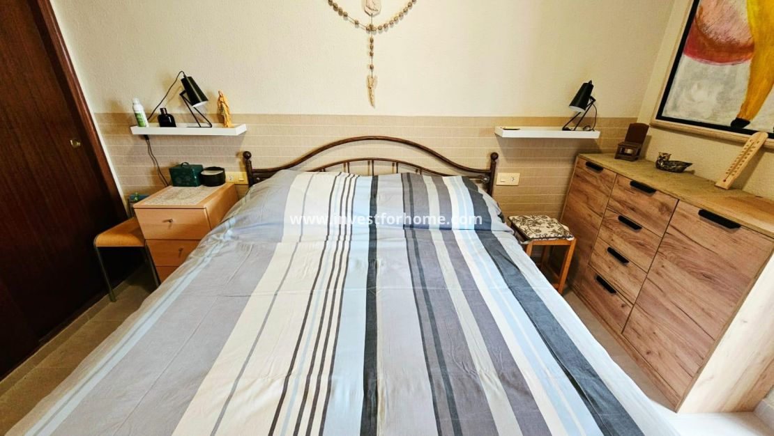 Försäljning - Lägenhet - Torrevieja - El Acequión - Los Náufragos