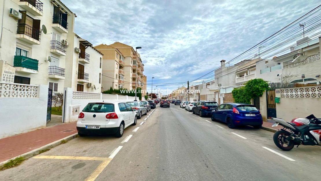 Försäljning - Lägenhet - Torrevieja - Estacion De Autobuses