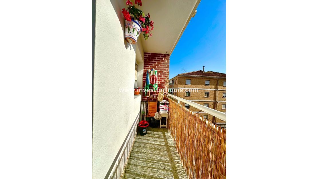 Försäljning - Lägenhet - Torrevieja - Estacion De Autobuses