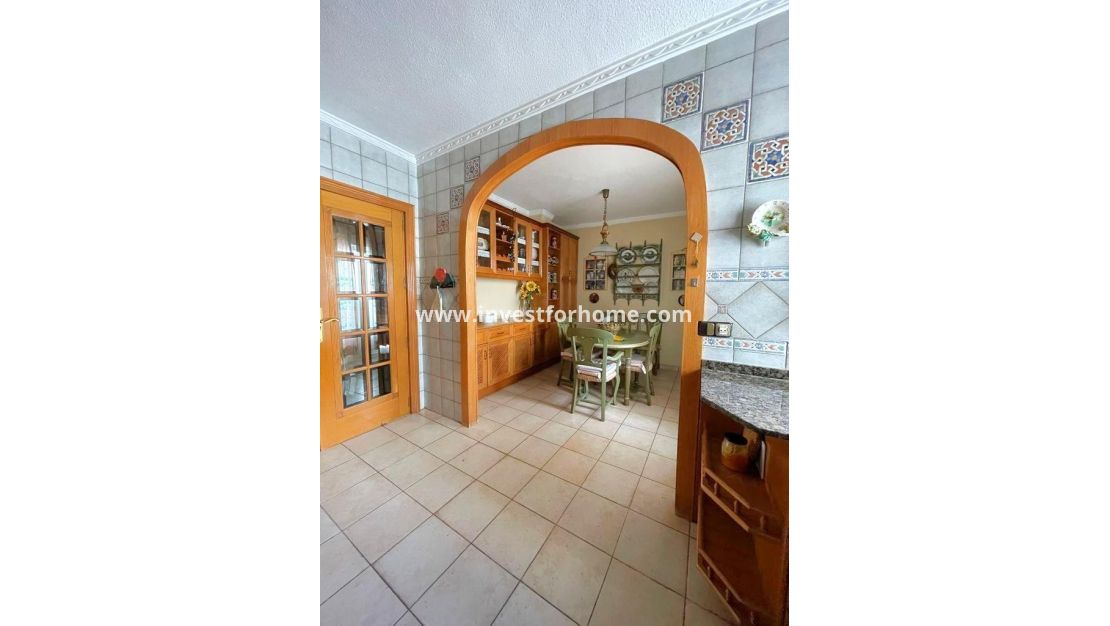 Försäljning - Lägenhet - Torrevieja - Estacion De Autobuses