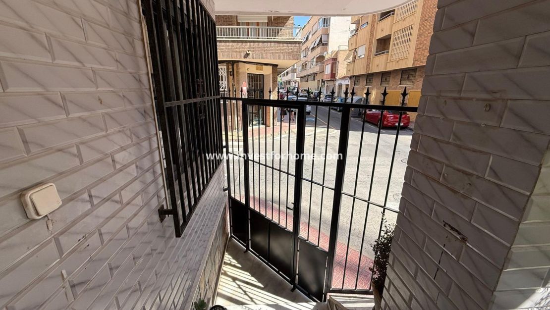 Försäljning - Lägenhet - Torrevieja - Estacion De Autobuses