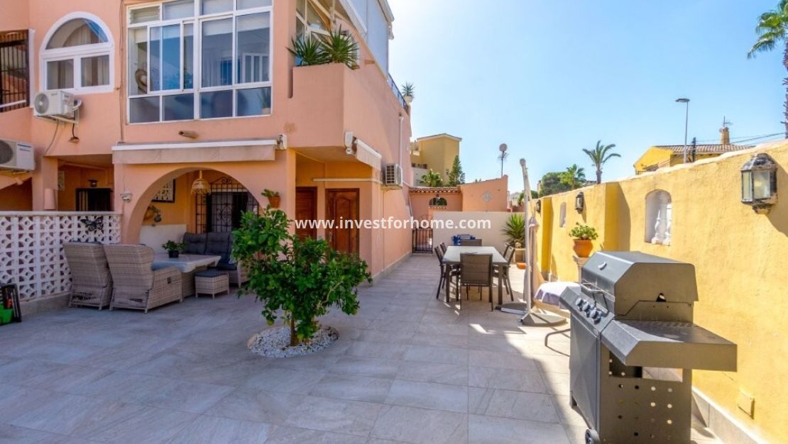 Försäljning - Lägenhet - Torrevieja - La Rosaleda