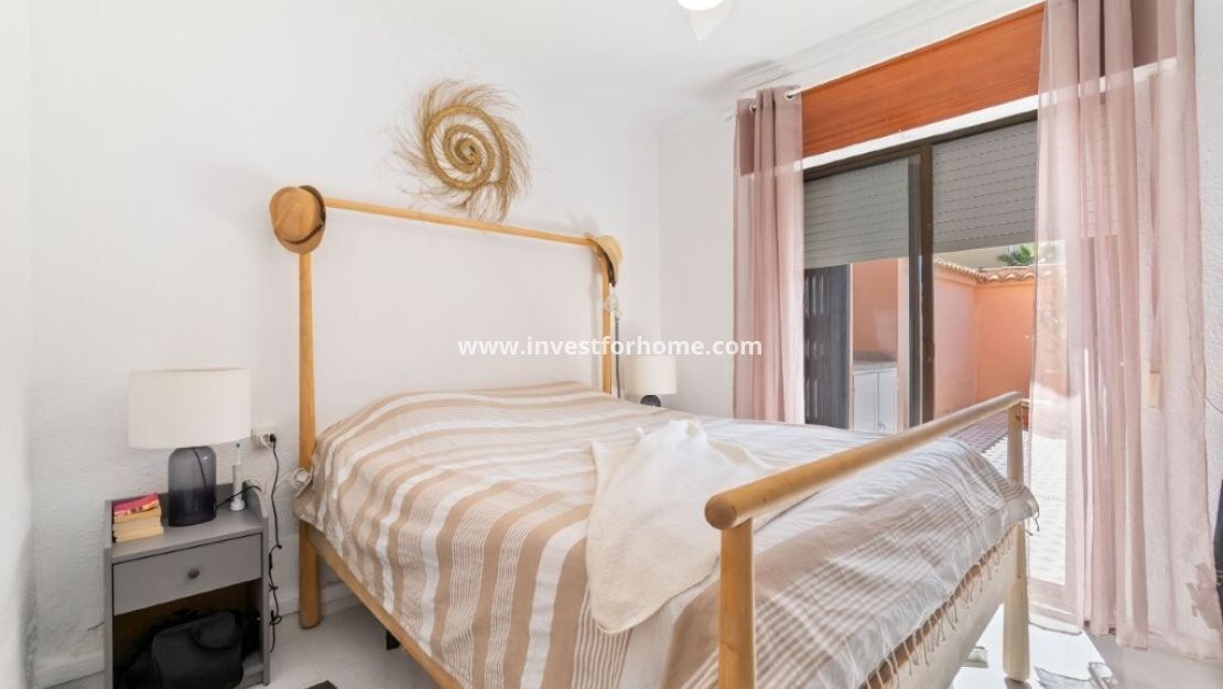 Försäljning - Lägenhet - Torrevieja - La Rosaleda