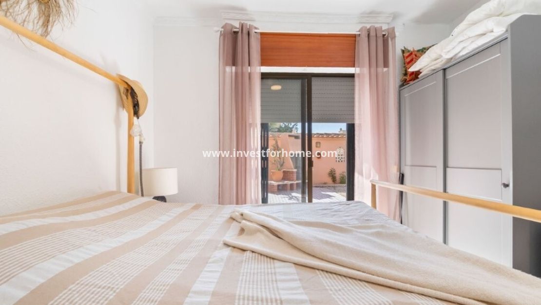 Försäljning - Lägenhet - Torrevieja - La Rosaleda