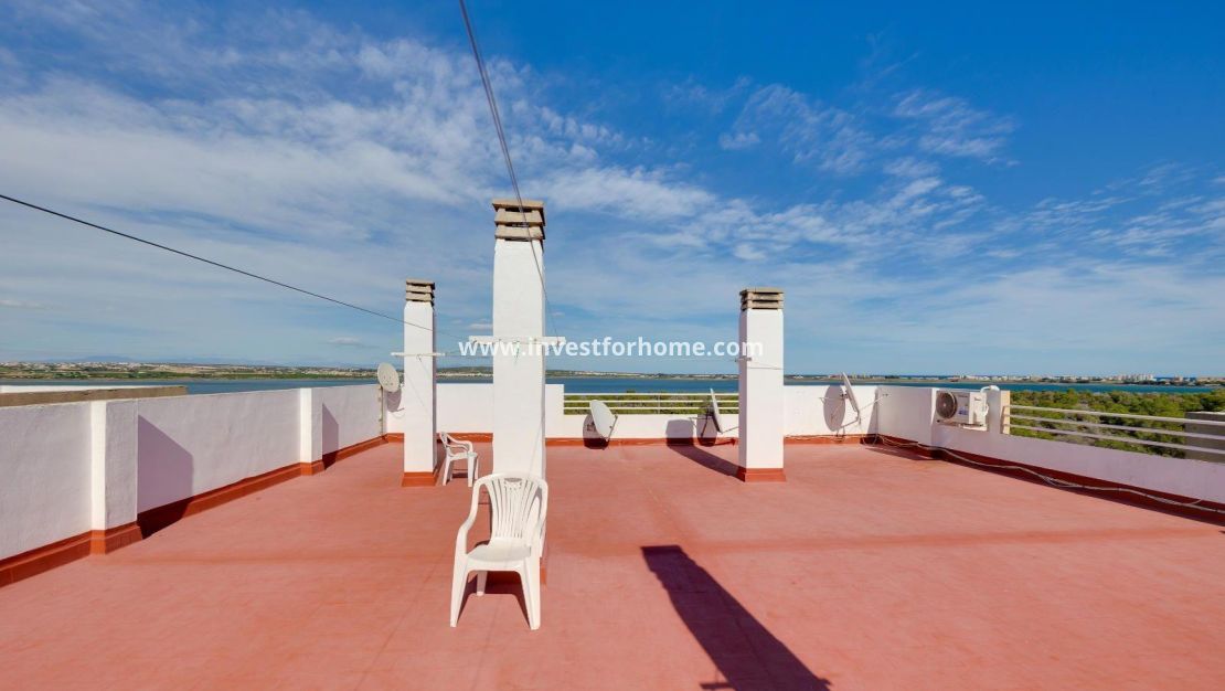 Försäljning - Lägenhet - Torrevieja - La Siesta - El Salado - Torreta