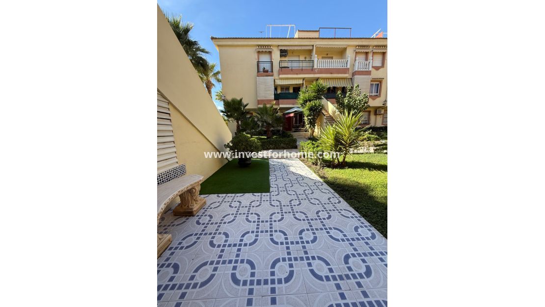Försäljning - Lägenhet - Torrevieja - La veleta