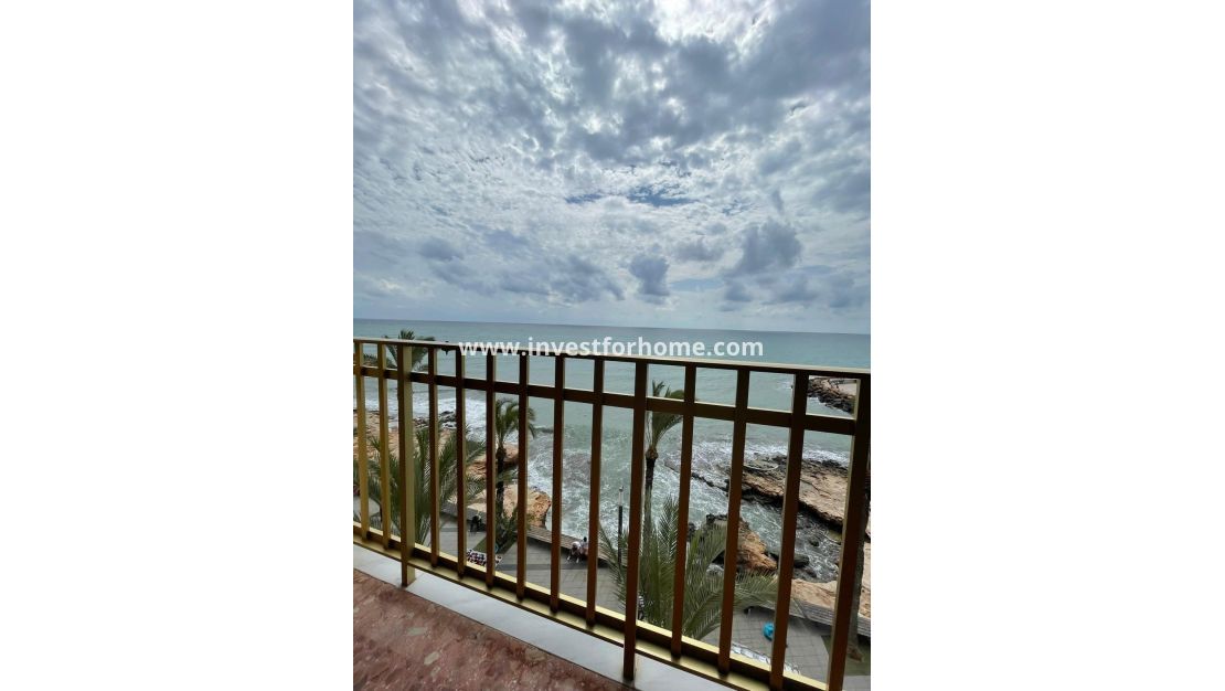 Försäljning - Lägenhet - Torrevieja - Las Piscinas Naturales