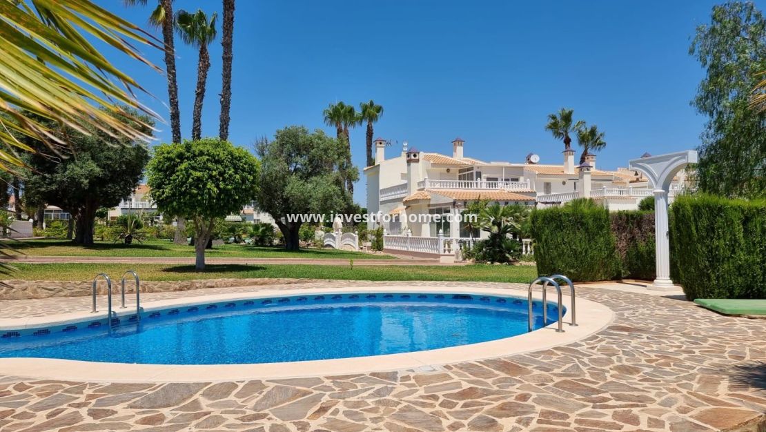 Försäljning - Lägenhet - Torrevieja - Los Balcones - Los Altos Del Edén