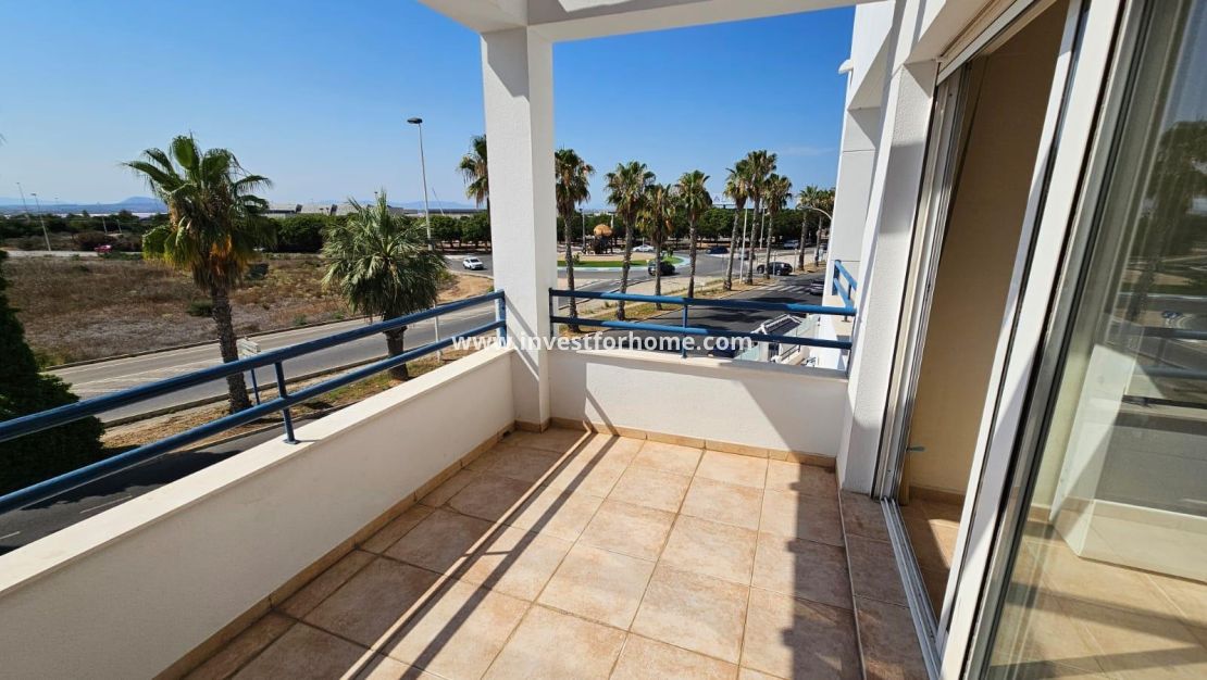 Försäljning - Lägenhet - Torrevieja - Los Balcones - Los Altos Del Edén