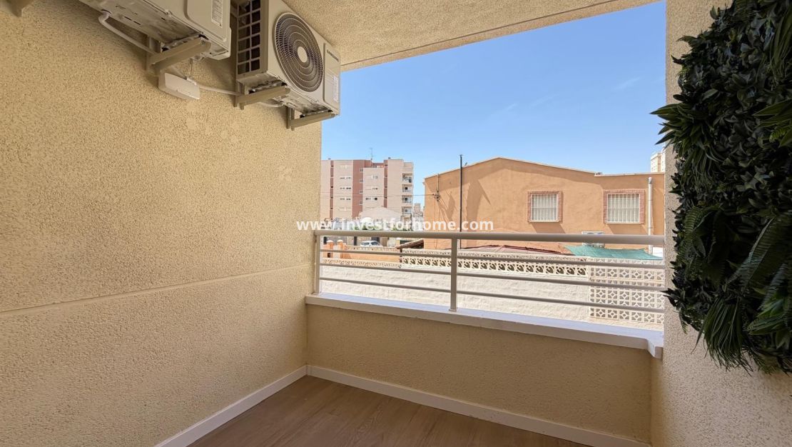 Försäljning - Lägenhet - Torrevieja - Nueva Torrevieja - Aguas Nuevas