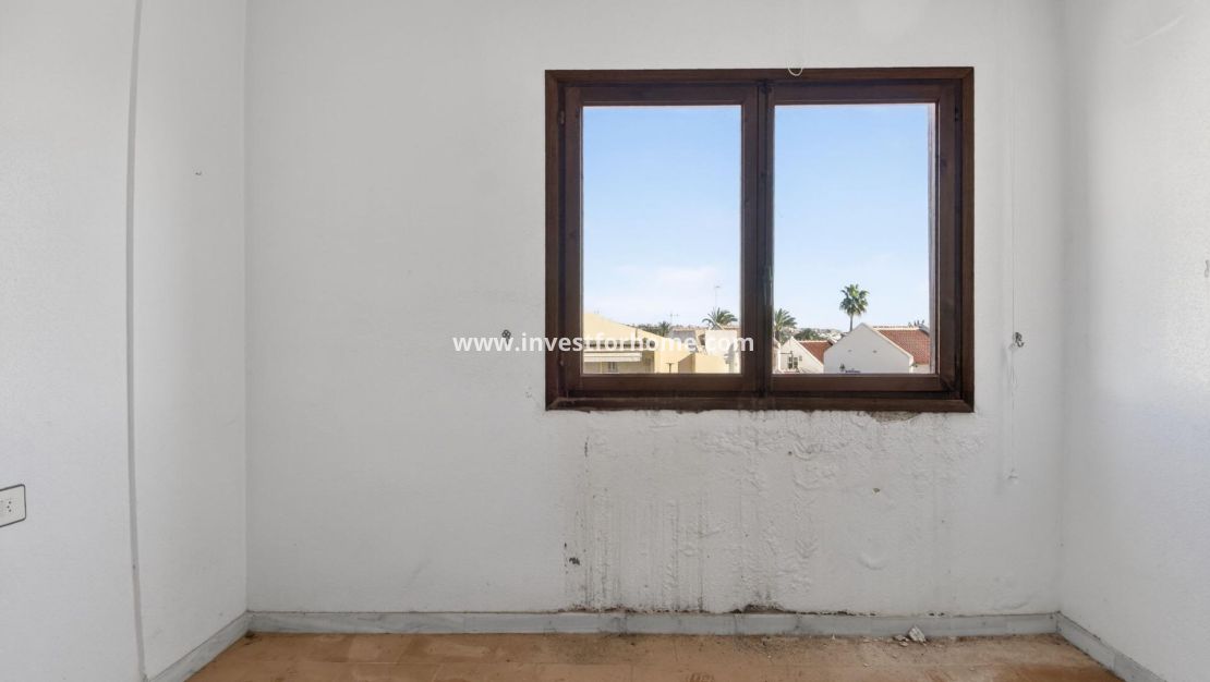 Försäljning - Lägenhet - Torrevieja - Playa de los Locos
