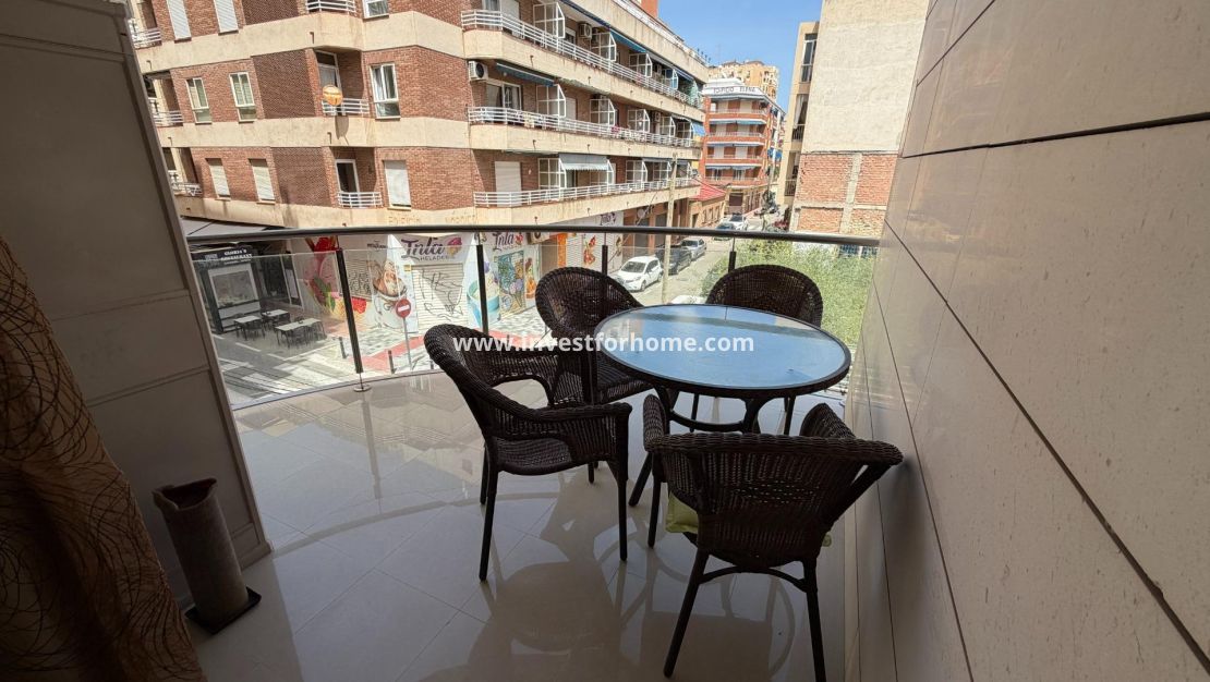 Försäljning - Lägenhet - Torrevieja - Playa de los Locos