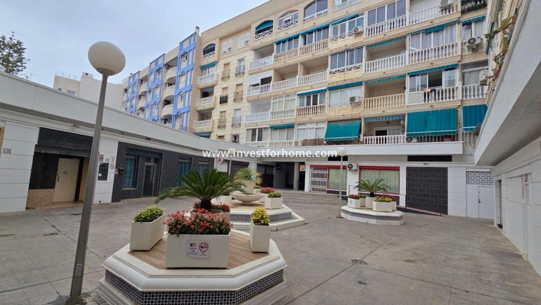 Försäljning - Lägenhet - Torrevieja - Playa de los Locos