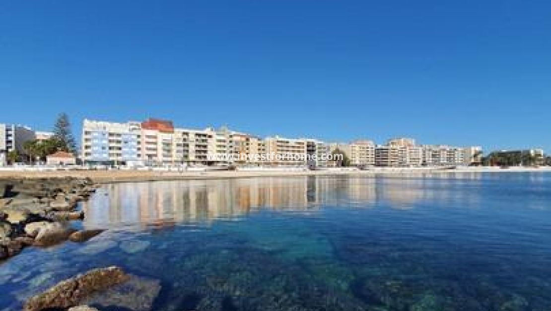 Försäljning - Lägenhet - Torrevieja - Playa de los Locos